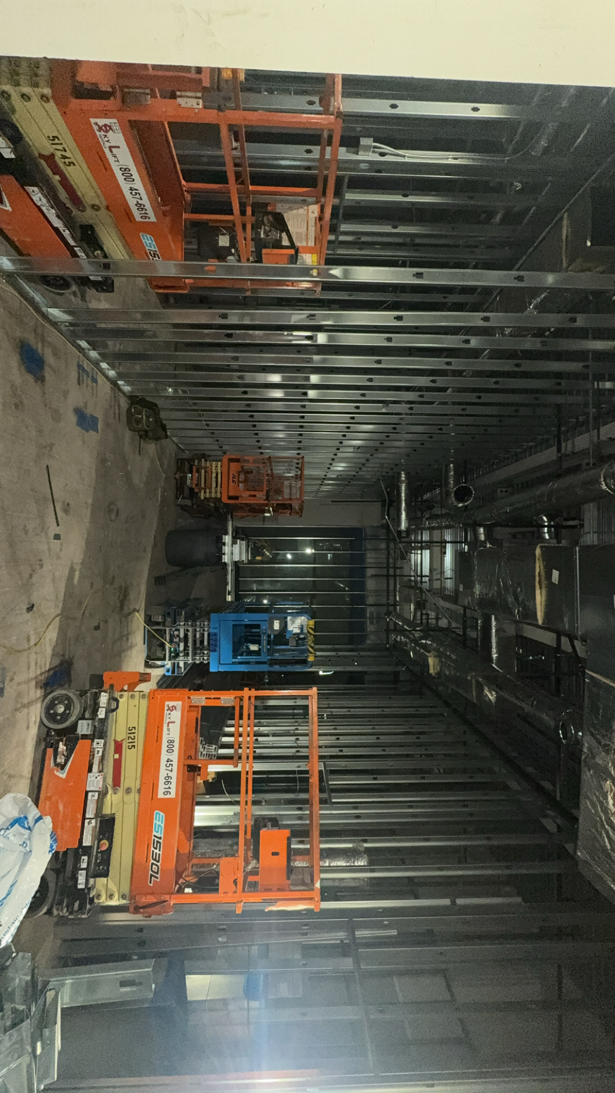 CjUKMVNuYXBjaGF0LzEzLjYzLjEuMCAoaVBob25lMTcsMTsgaU9TIDE4LjYuMjsgZ3ppcCkgAg==