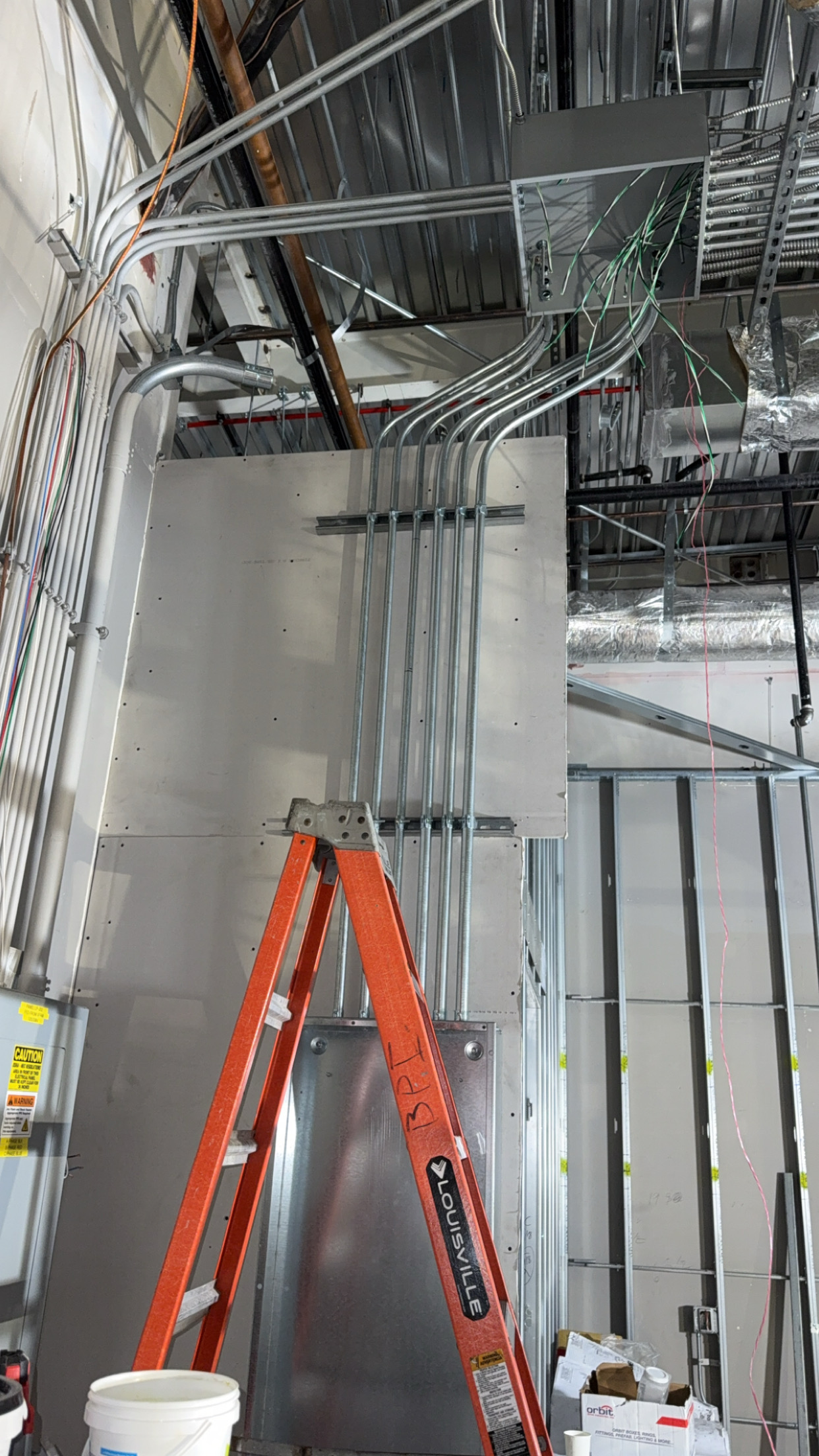 CjYKMlNuYXBjaGF0LzEzLjY4LjAuNTQgKGlQaG9uZTE3LDE7IGlPUyAxOC42LjI7IGd6aXApIAI=